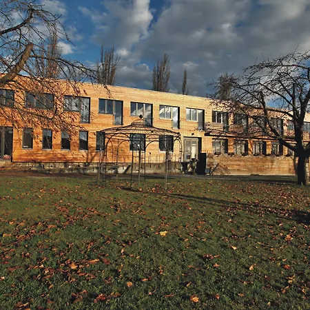 Jezerna Πανσιόν Zduchovice