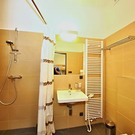 Jezerná 3* Zduchovice