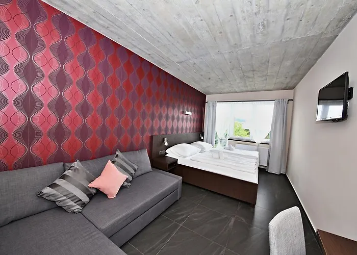 Jezerna 3* Zduchovice